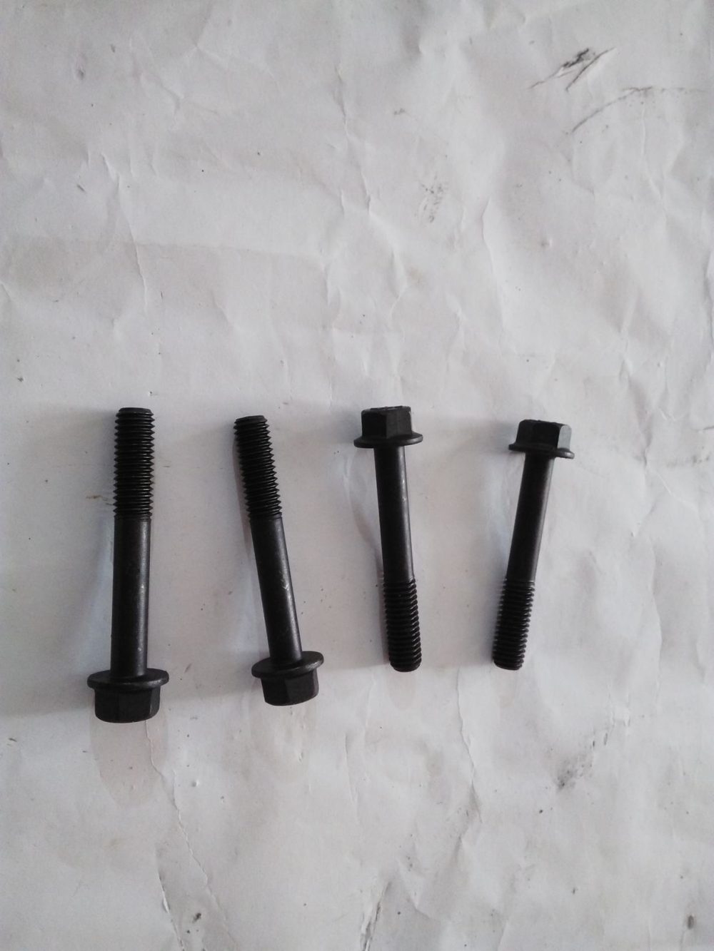 Diesel engine part 3046283 Hex Bolt for Cummins engine K19