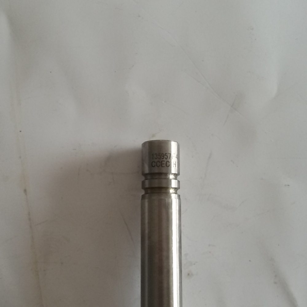 Diesel engine part 135957 valve for Cummins engine NT855