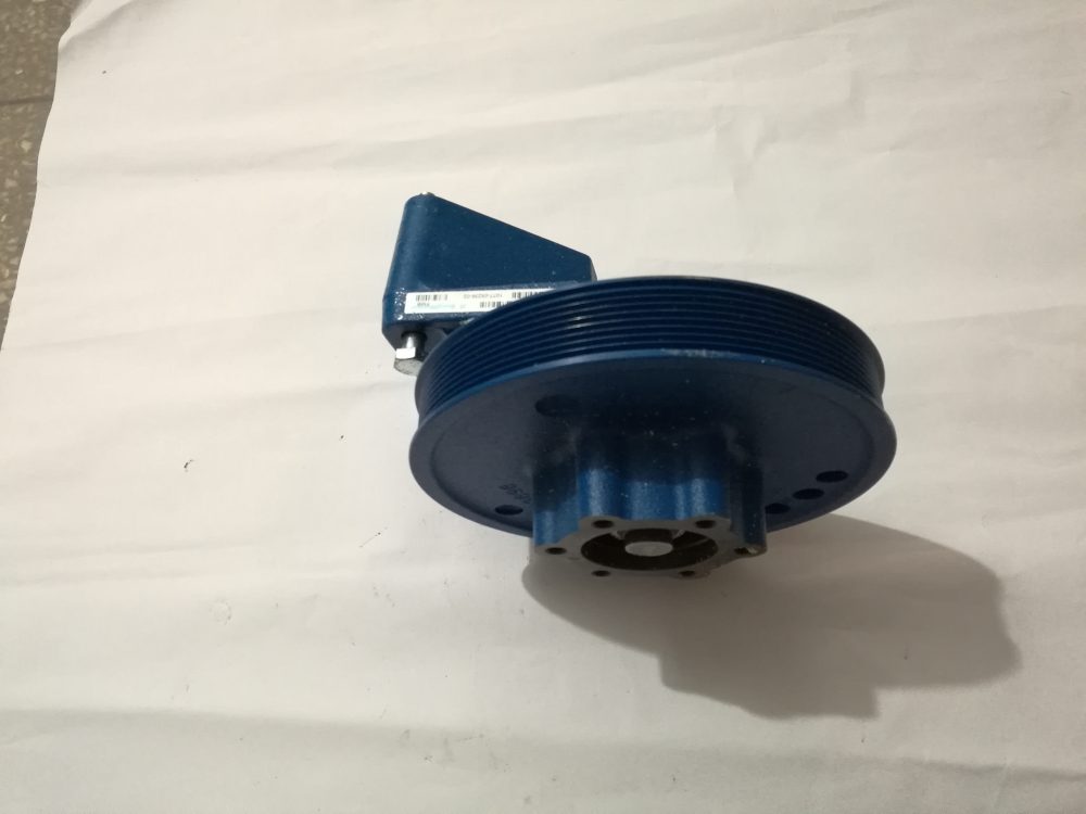 Diesel engine part 4023040 fan hub for Cummins engine M11